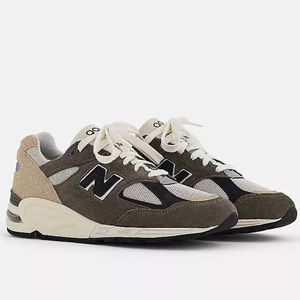New Balance 990v2 size 9